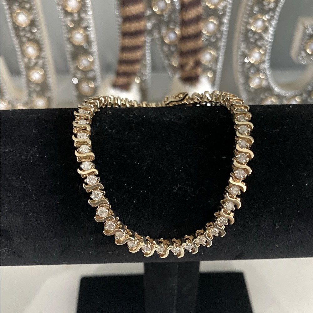 2.5 cttw Diamond Tennis Bracelet